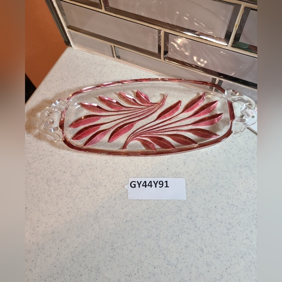 Elegant Pink and Clear Glass Serving Tray - Picture 10 of 10
